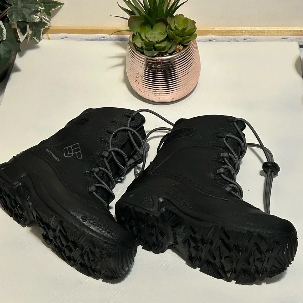 Columbia Black Insulated Waterproof Lace-Up Boots